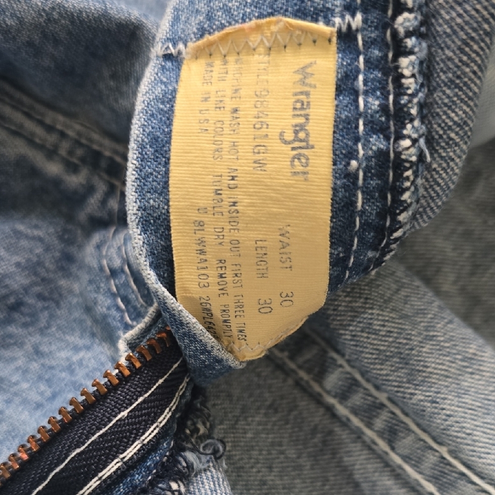 Wrangler Light Blue Womens Jeans with Patch Detail - Picture 4 of 5